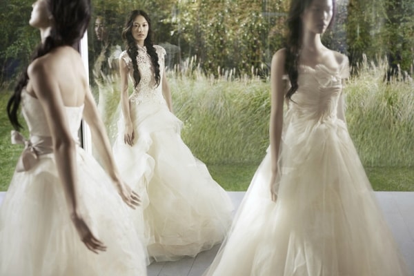 Bóc giá hai chiếc váy cưới Elie Saab và Vera Wang của Son Ye Jin  ELLE