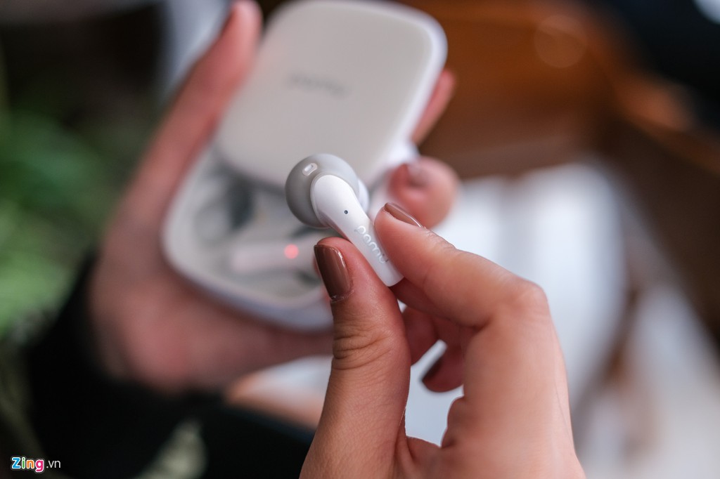 Tai nghe giong AirPods nhung sac duoc cho smartphone hinh anh 2 